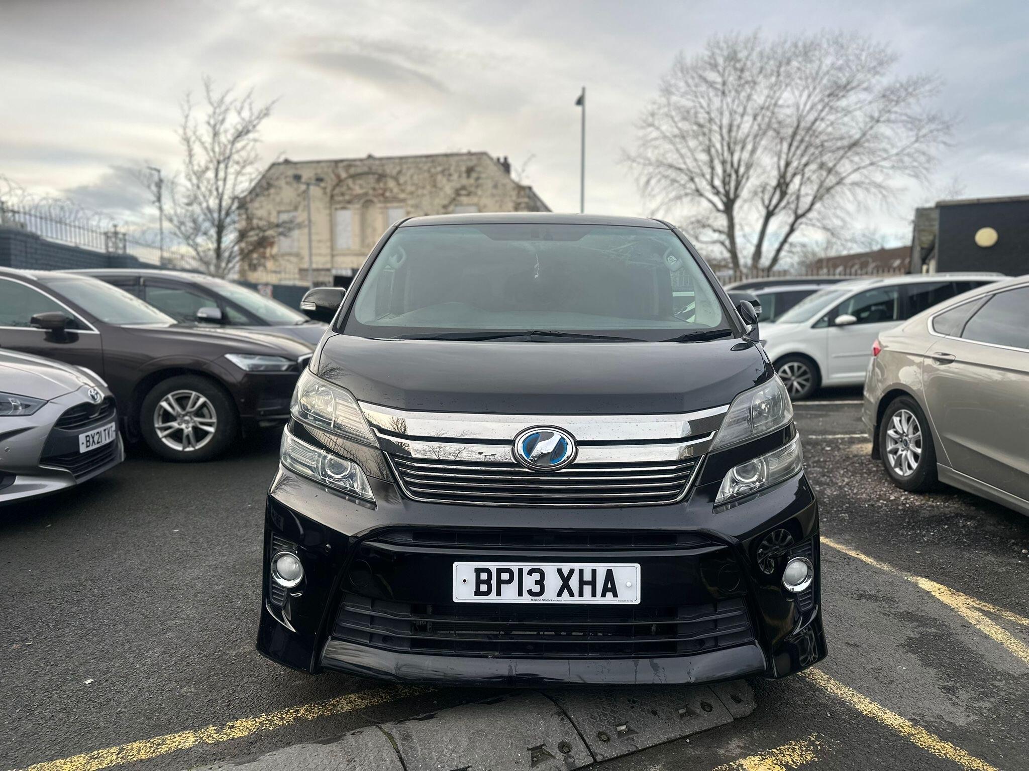 Toyota Alphard - 2.4 Hybrid VVhT CVT 7 Seats Image